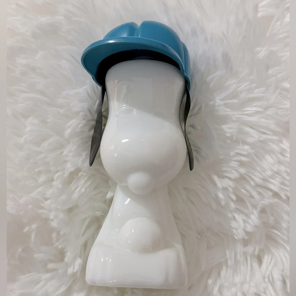 Vintage Avon Peanuts Snoopy Milk Glass After Shave Perfume Bottle Charlie Brown - Picture 1 of 11